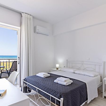 Azure Seaside Apts Magnisía Extérieur photo
