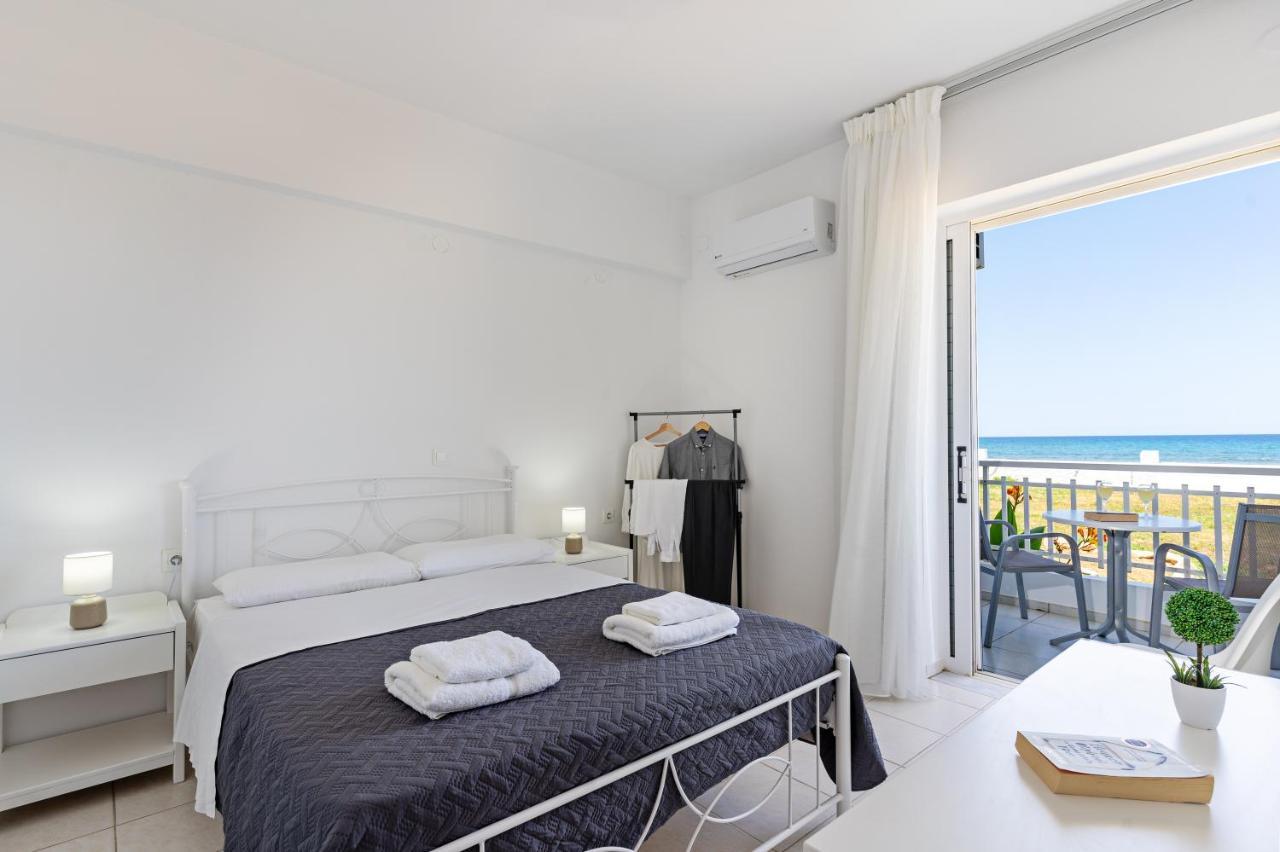 Azure Seaside Apts Magnisía Extérieur photo