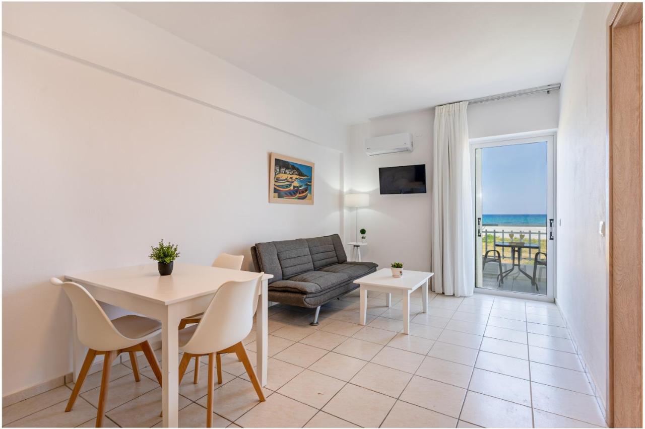 Azure Seaside Apts Magnisía Extérieur photo